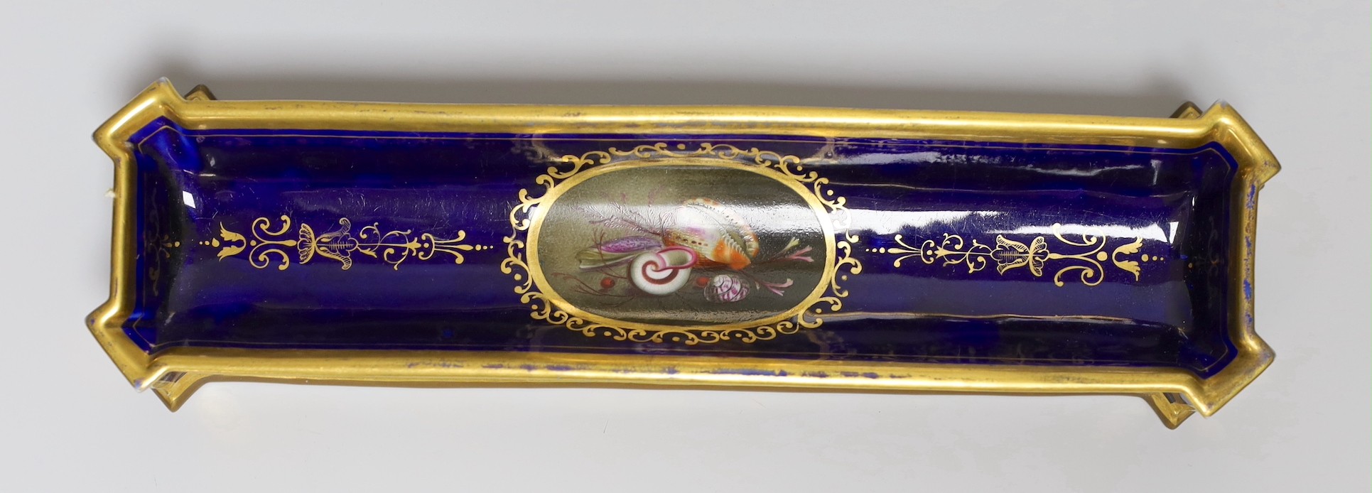 A Flight Barr and Barr Royal Porcelain Works Worcester porcelain shell painted pen tray, 25cm long